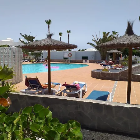 Bungalow Casa Papa -pool View - Good Wifi * Puerto del Carmen (Lanzarote)